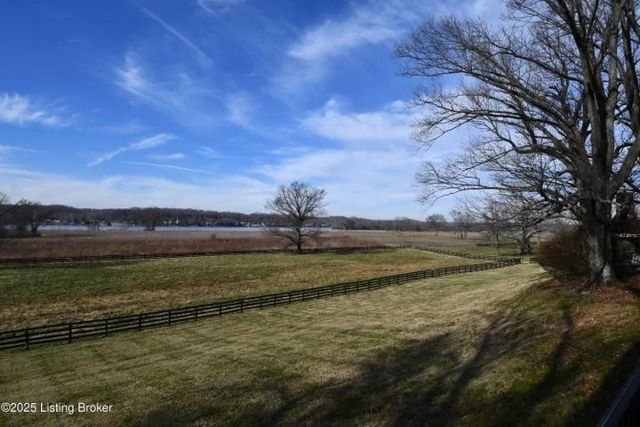 8216 Sutherland Farm Rd, Prospect, KY 40059, The Breakers at Prospect